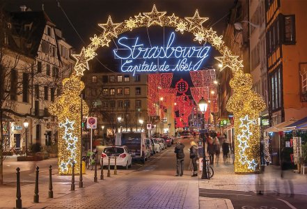 Weihnachtlich geschmücktes Straßburg