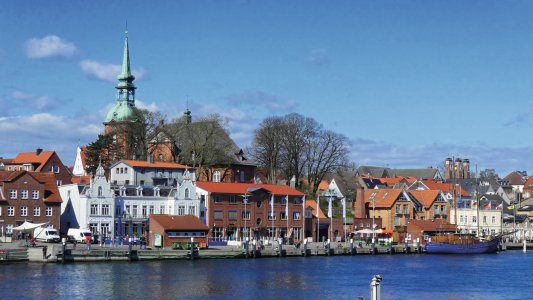 © Pixelheld-stock-adobe.com