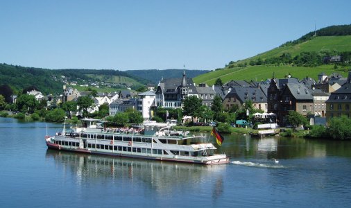 Schifffahrt auf der Mosel