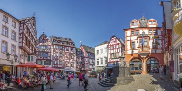 Bernkastel Kues Altstadt und Marktplatz