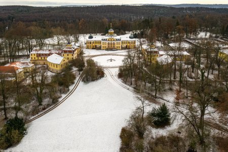 Winterliches Schloss Belvedere in Weimar