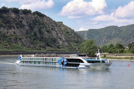 © VIVA CRUISES
