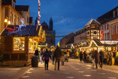Weihnachts- und Neujahrsmarkt in Speyer
