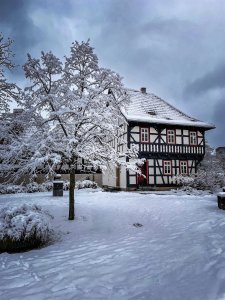 Fachwerkhaus in Suhl im Winter